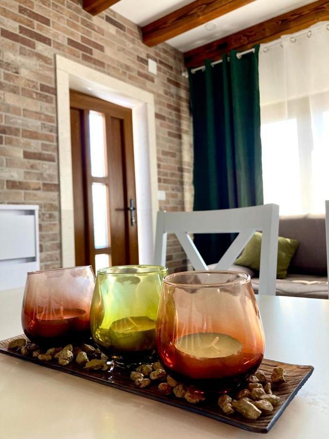 Studio Apartman Luka Starigrad Paklenica Extérieur photo